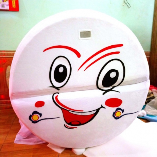 Mascot mô hình viên thuốc