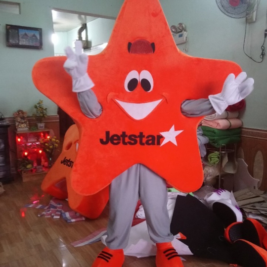 Mascot Mô Hình Ngôi Sao