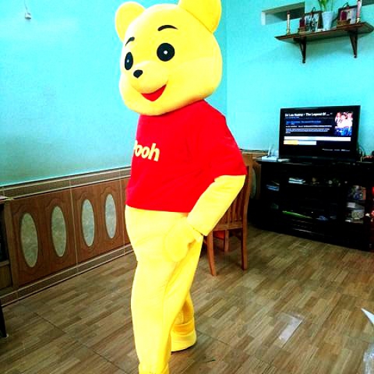 Mascot gấu pooh