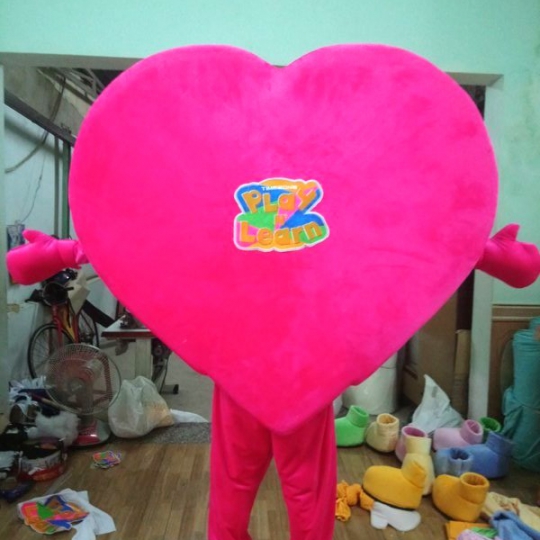 Mascot mô hình trái tim