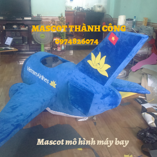 Mascot mô hình May Bay